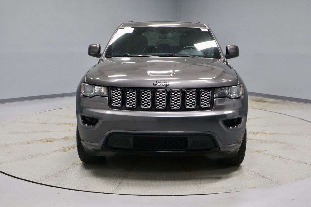 Used 2020 Jeep Grand Cherokee Altitude image 7