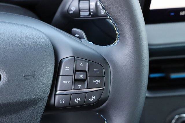 New 2025 Ford Maverick Lobo image 27