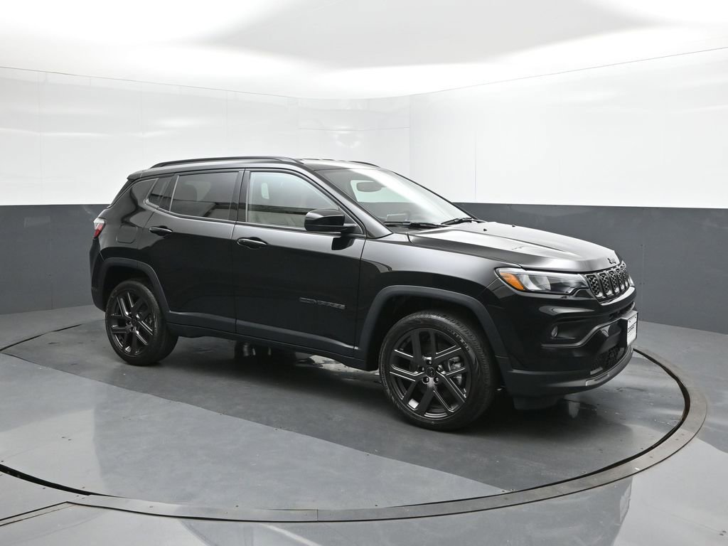 New 2026 Jeep Compass Latitude image 17