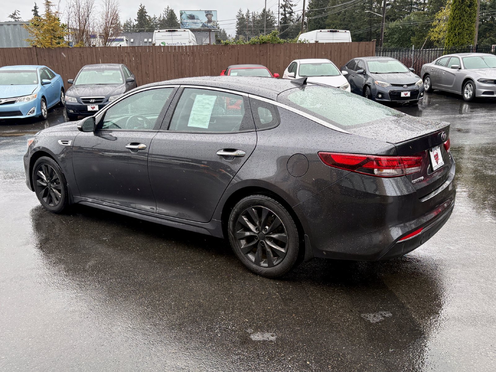 Used 2018 Kia Optima S w/ Panoramic Sunroof Package FWD image 5