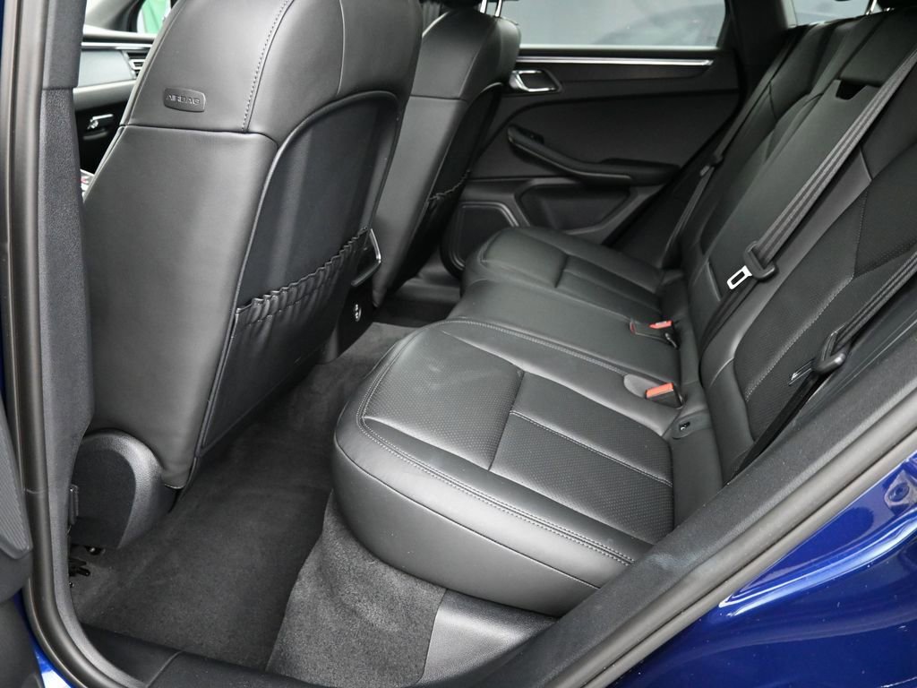 Certified 2022 Porsche Macan GTS AWD/4WD image 27