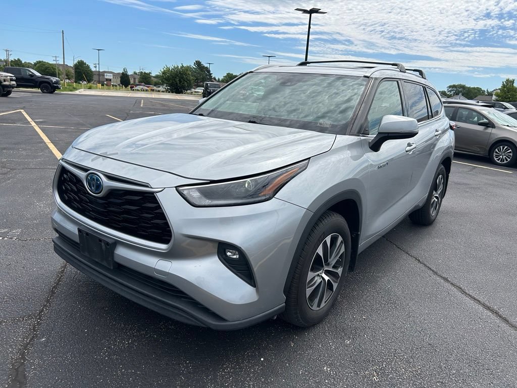 Used 2021 Toyota Highlander XLE FWD image 7