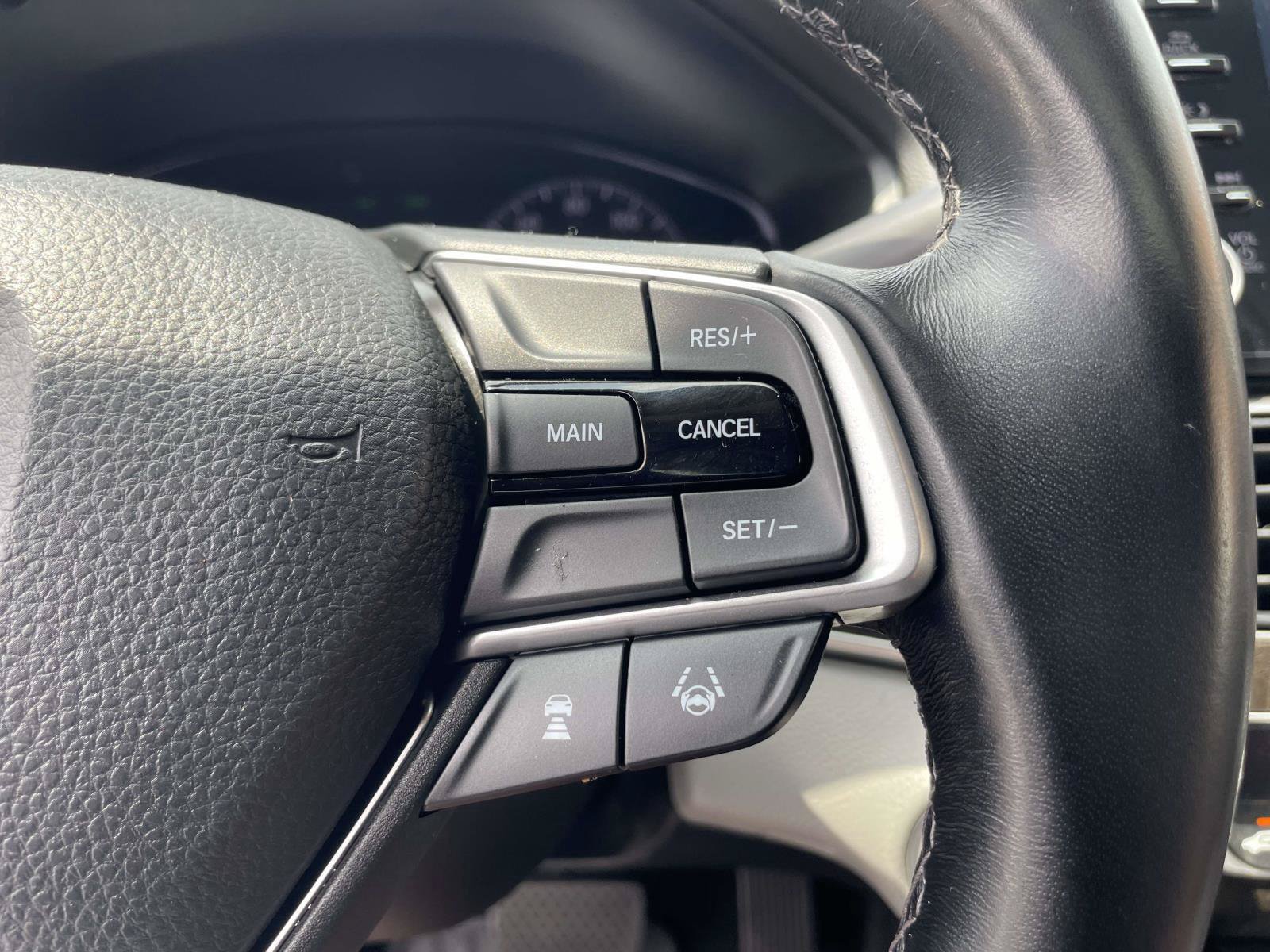 Used 2020 Honda Accord EX-L image 9