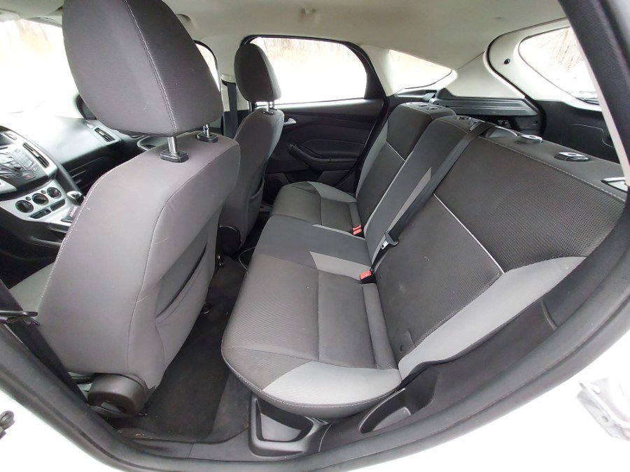 Used 2013 Ford Focus SE image 9