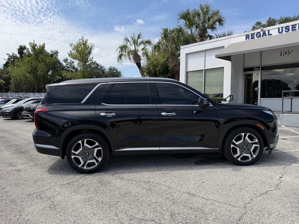 Used 2024 Hyundai Palisade SEL w/ Premium Package FWD image 4