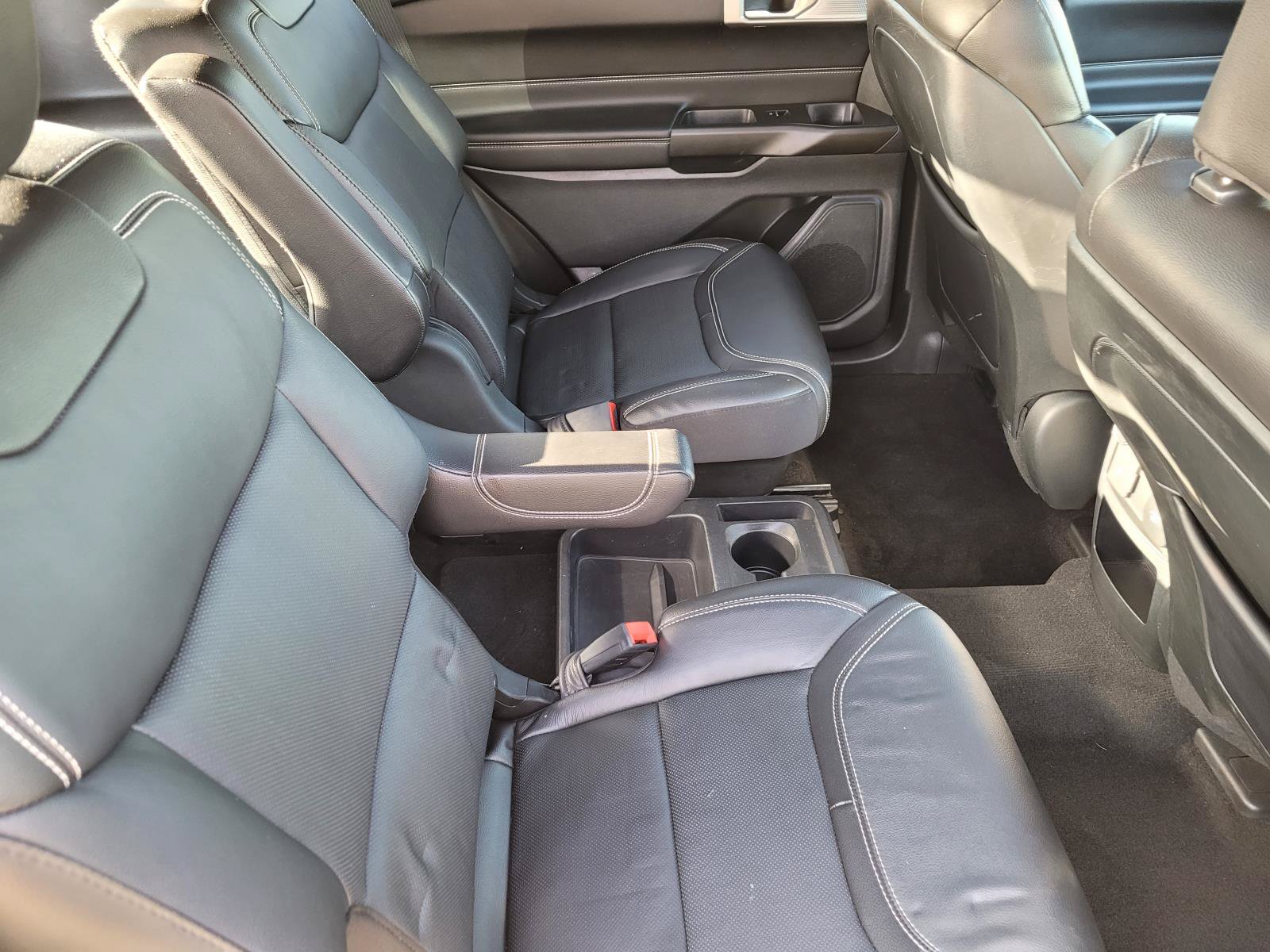 Used 2020 Ford Explorer ST w/ ST Street Pack AWD/4WD image 13