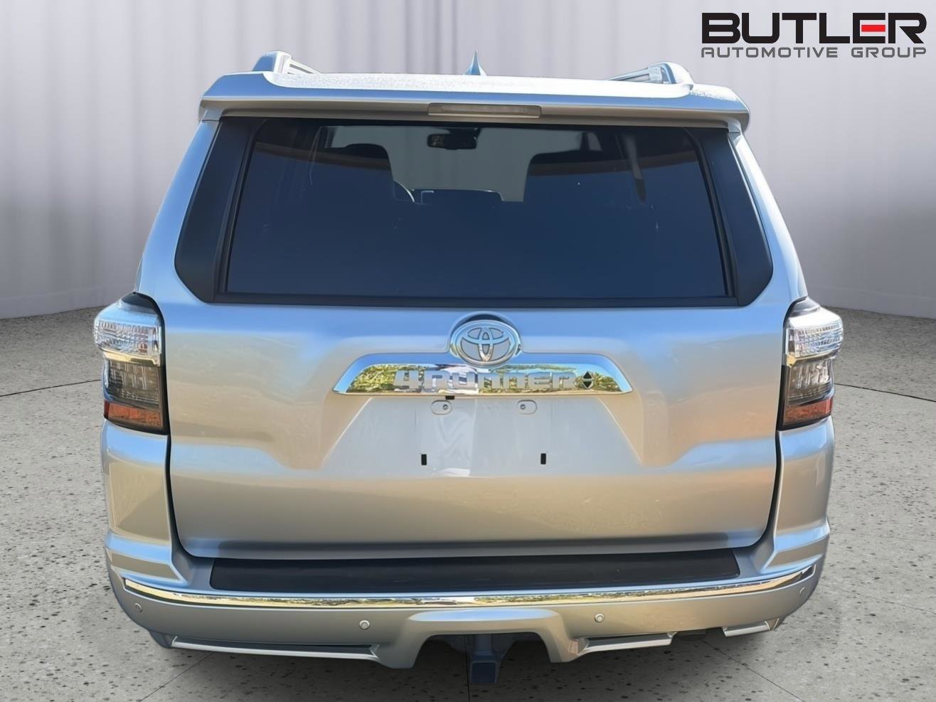 Used 2021 Toyota 4Runner Limited AWD/4WD image 9