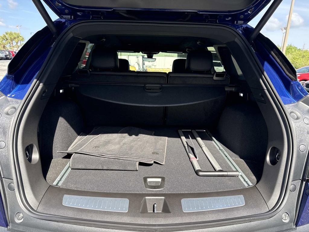 New 2026 Cadillac XT5 Sportv image 11