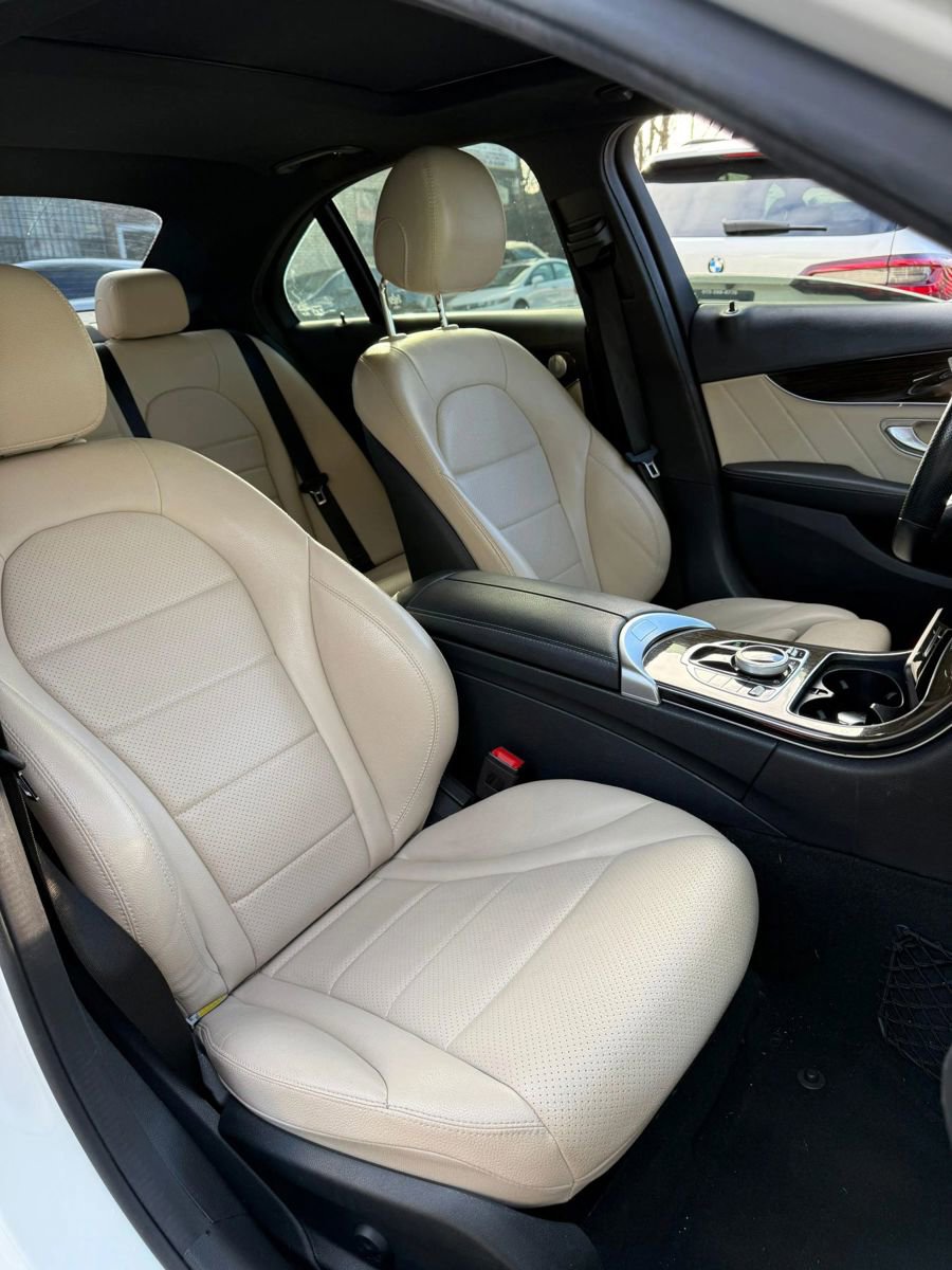 Used 2019 Mercedes-Benz C 300 Sedan image 10