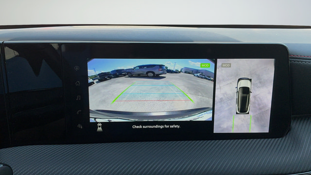 Used 2025 Nissan Kicks SR FWD image 14