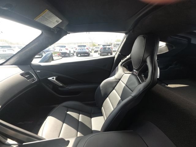 Used 2015 Chevrolet Corvette Z06 w/ 3LZ Preferred Equipment Group RWD image 23