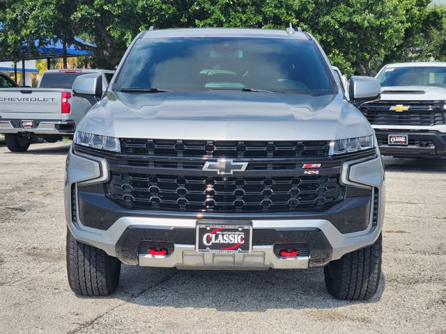 Used 2023 Chevrolet Suburban Z71 w/ Luxury Package AWD/4WD image 2
