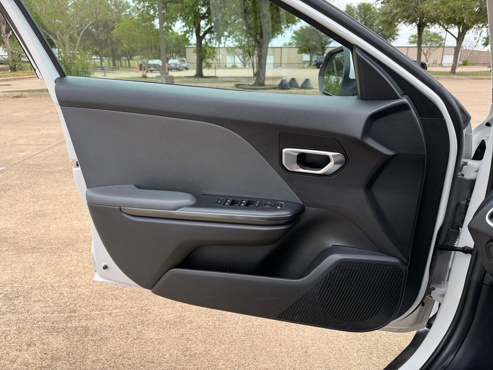 Used 2025 Kia K4 FWD image 18