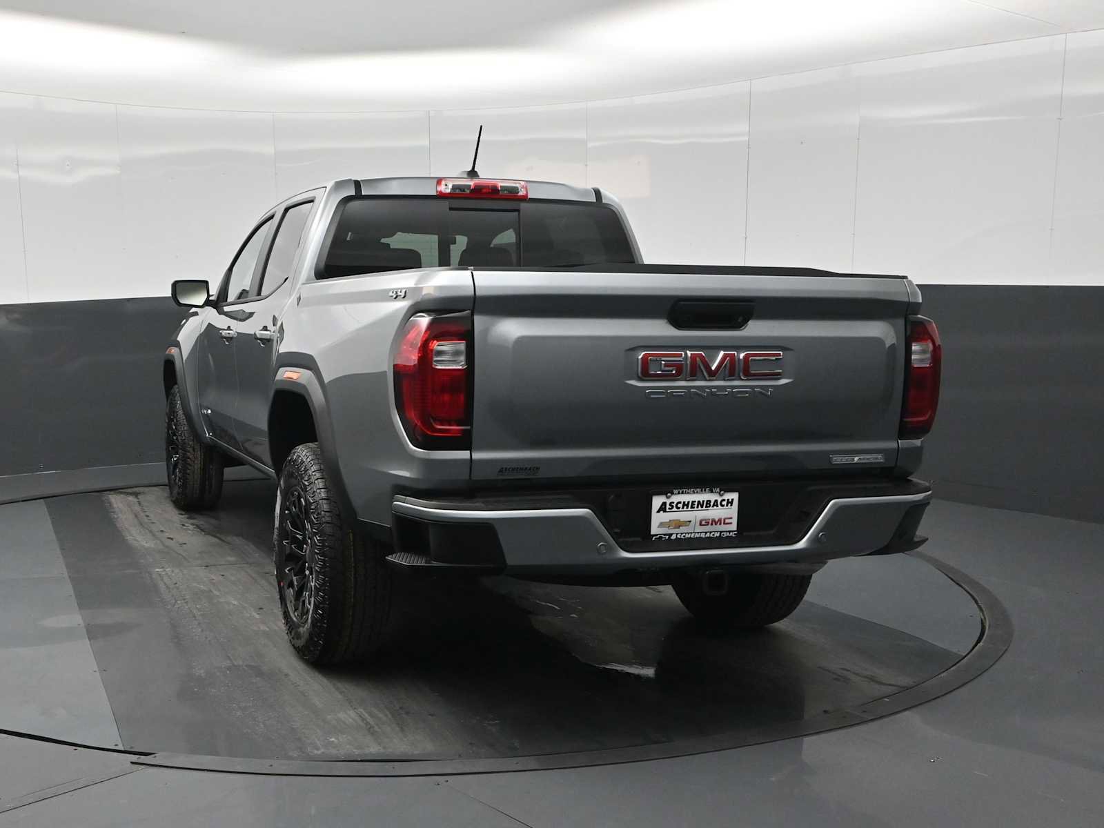 New 2026 GMC Canyon Elevation w/ Convenience Package image 7