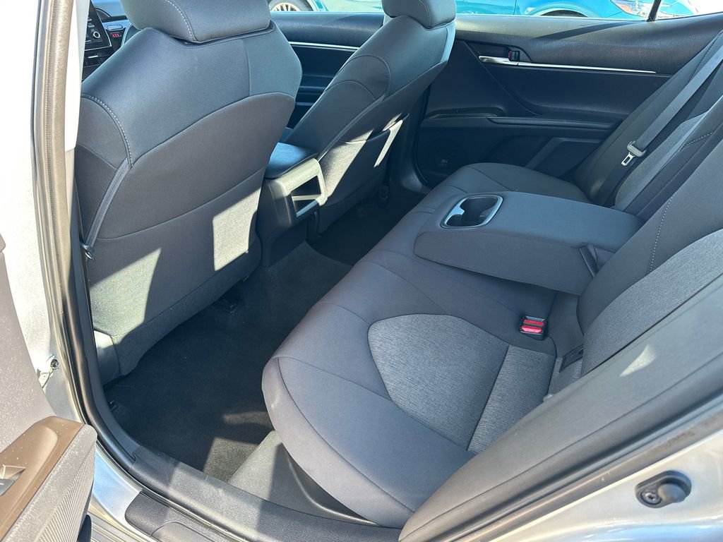 Used 2021 Toyota Camry LE image 14