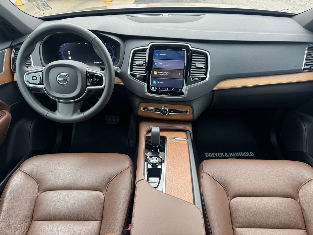 Used 2023 Volvo XC90 B5 Plus image 19