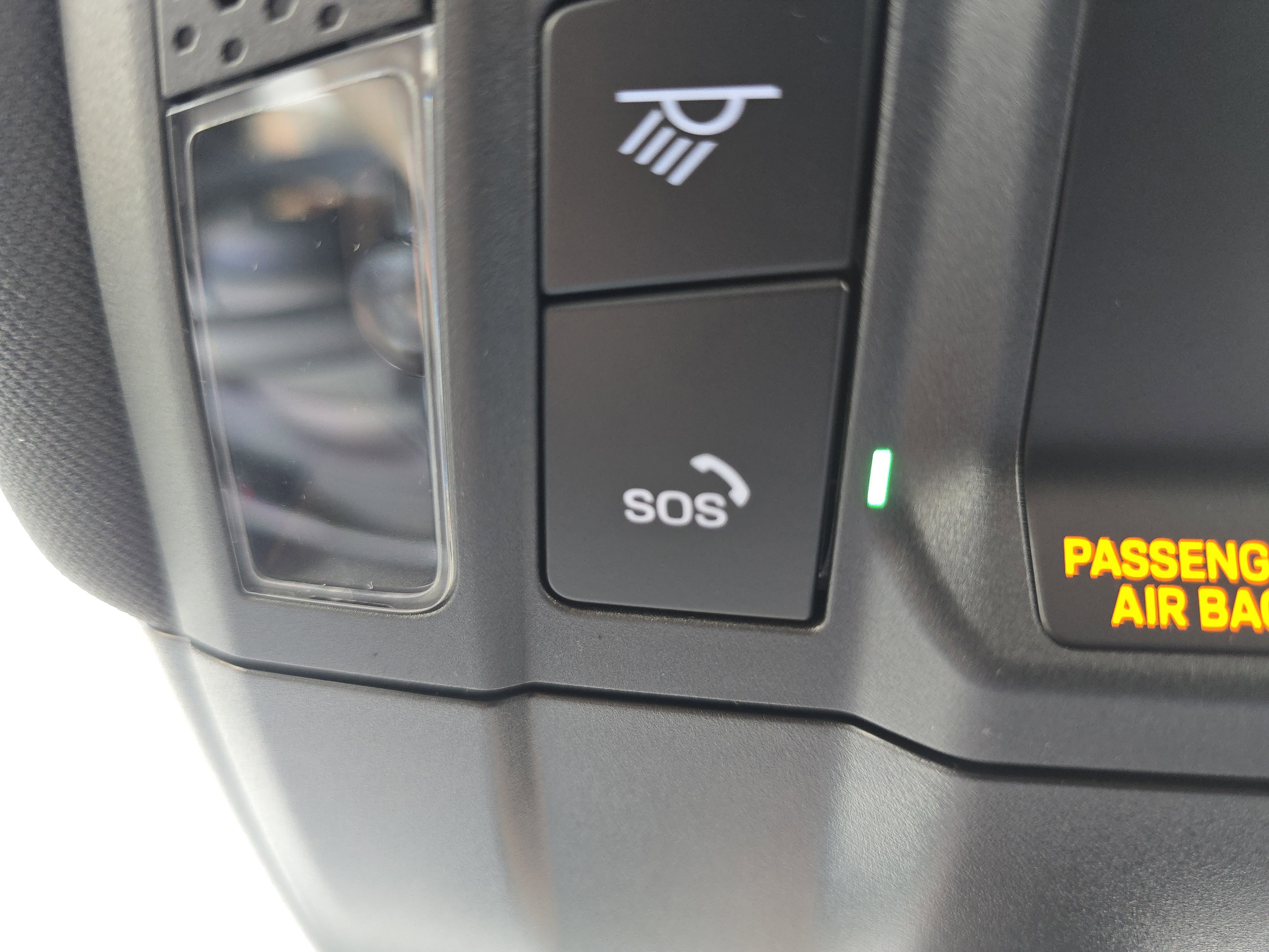 New 2025 Porsche Taycan image 24