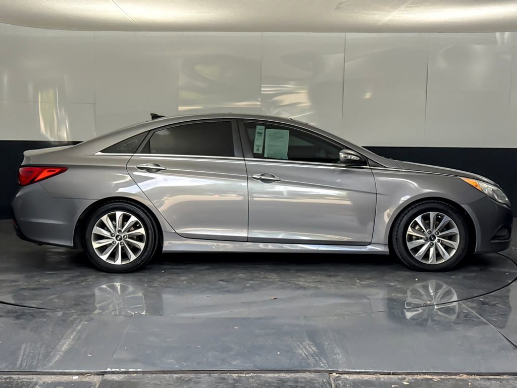 Used 2014 Hyundai Sonata Limited w/ Technology Package 05 FWD image 2