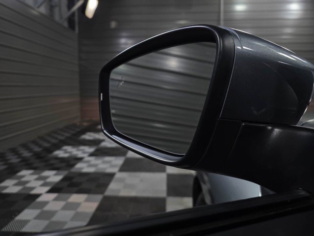 Used 2019 Volkswagen Beetle 2.0T S image 30