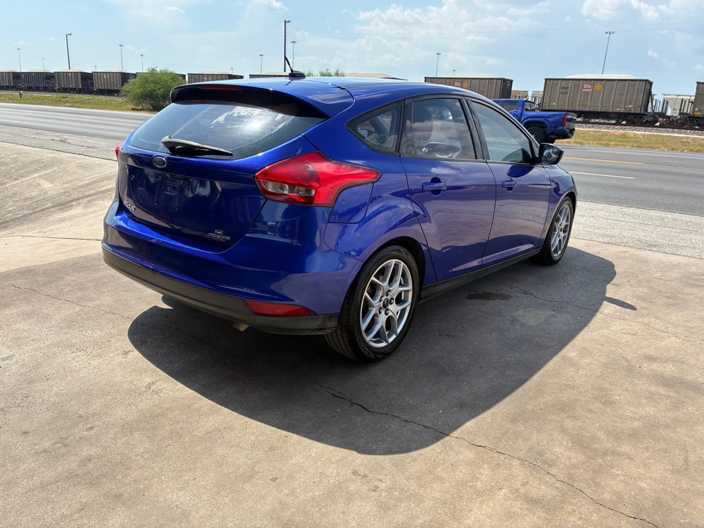 Used 2015 Ford Focus SE w/ Equipment Group 201A FWD image 10