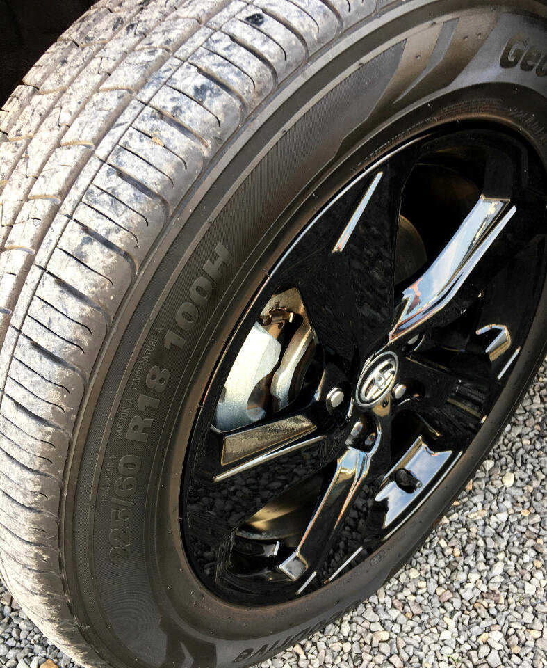 Used 2020 Toyota RAV4 XSE image 10