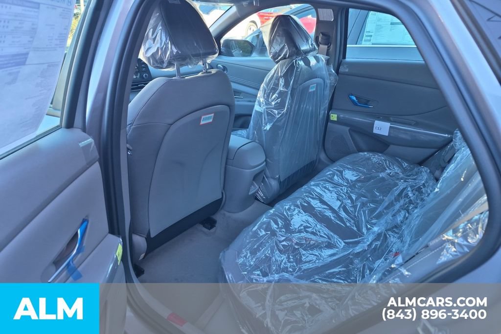 Certified 2026 Hyundai Elantra Sport FWD image 17
