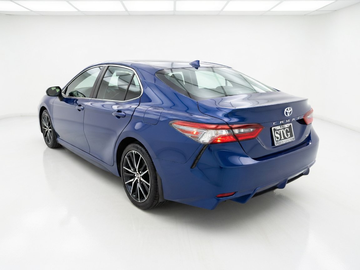 Used 2023 Toyota Camry SE w/ Convenience Package FWD image 6