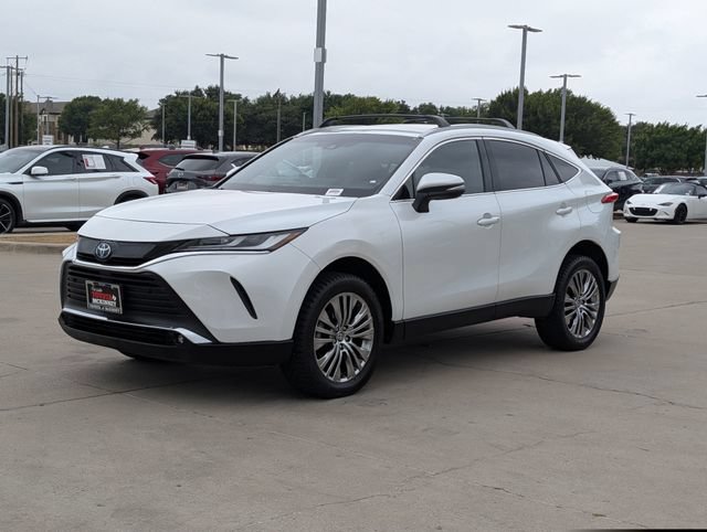 Used 2023 Toyota Venza XLE AWD/4WD image 10