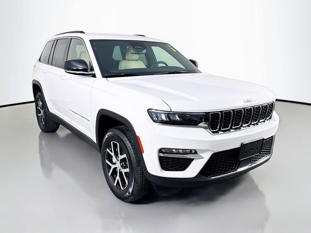 Used 2024 Jeep Grand Cherokee Limited image 3