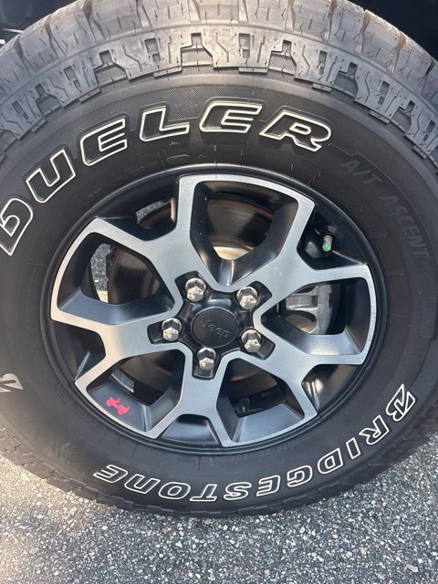 Used 2019 Jeep Wrangler Rubicon AWD/4WD image 11