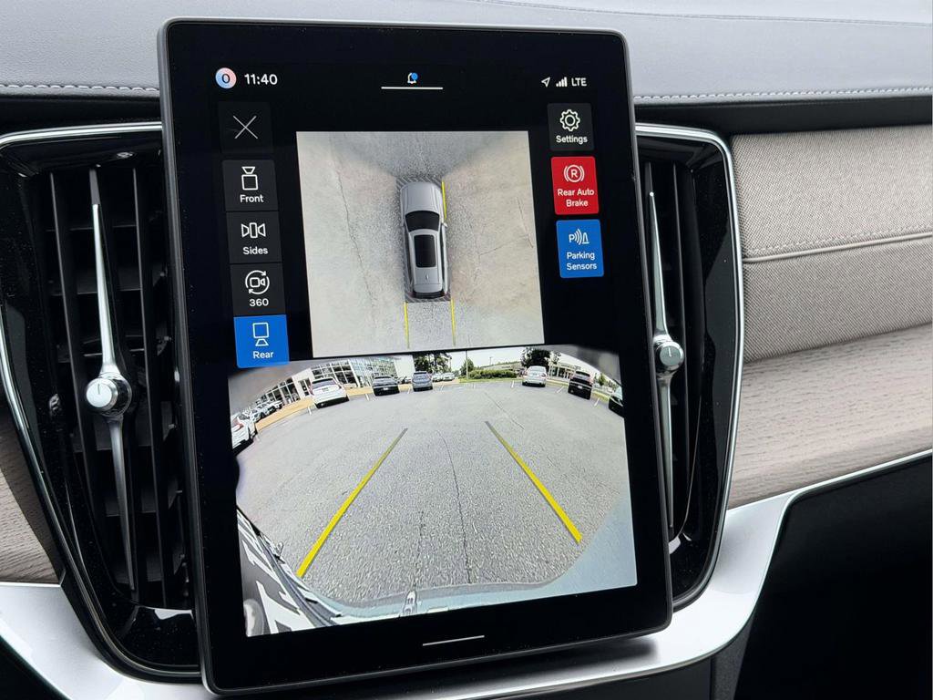 New 2026 Volvo XC90 T8 Plus w/ Protection Package Premier AWD/4WD image 4