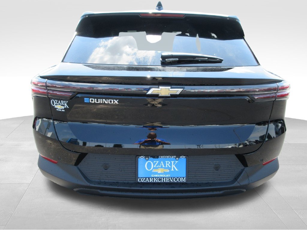 New 2026 Chevrolet Equinox EV LT FWD image 5