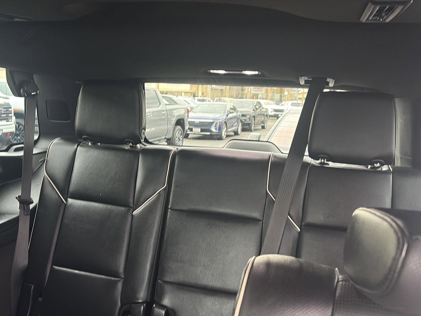 Used 2023 Cadillac Escalade Premium Luxury w/ Performance Package AWD/4WD image 37