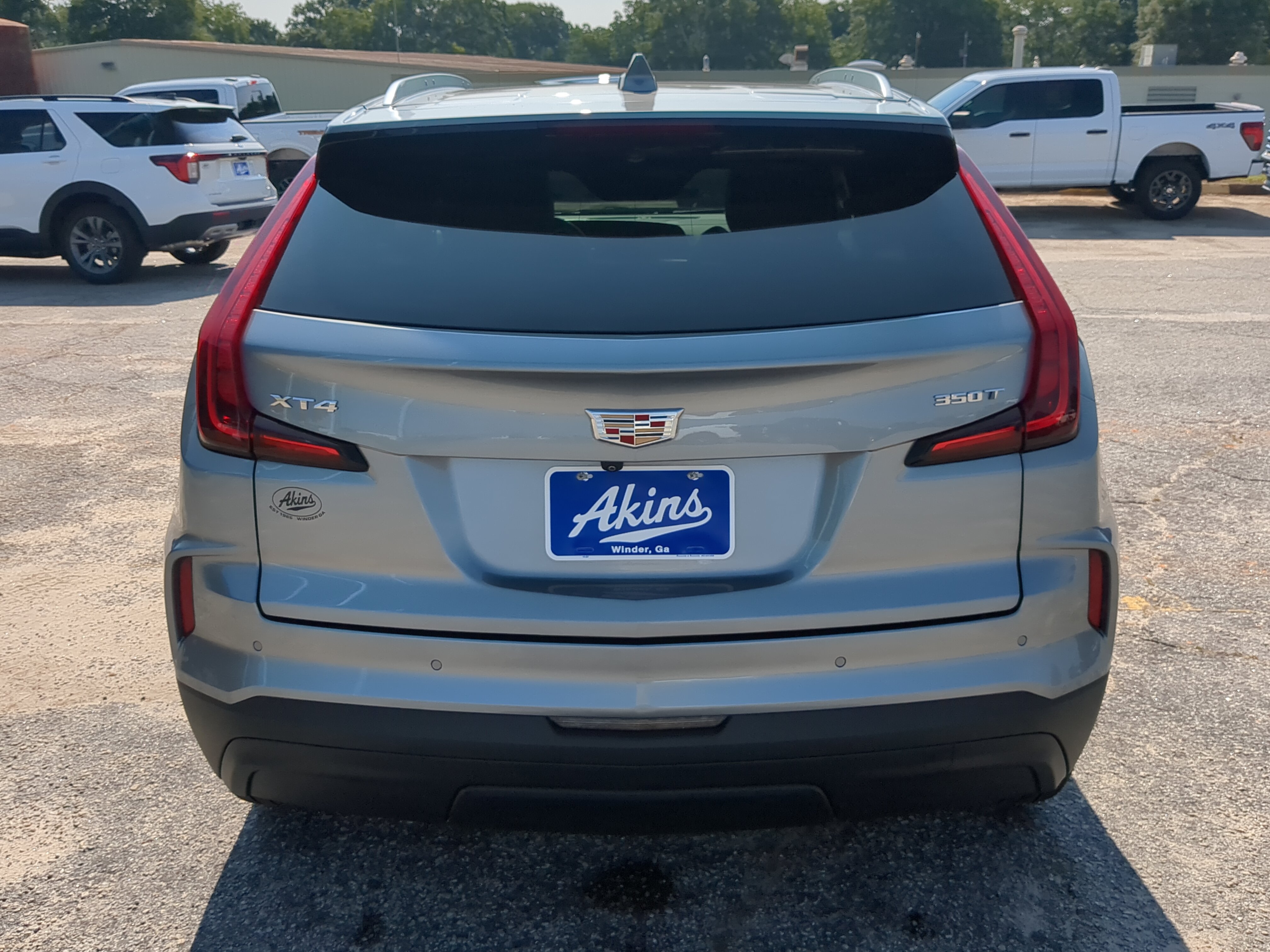 Used 2024 Cadillac XT4 Luxury FWD image 4