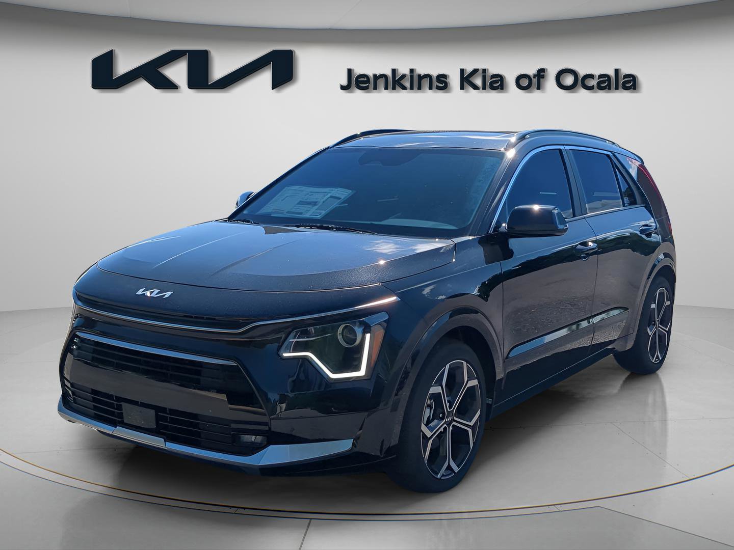 New 2025 Kia Niro EX Touring