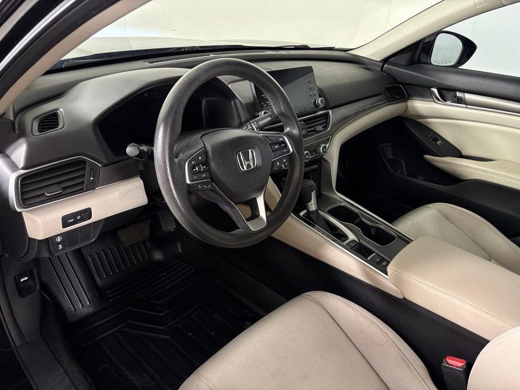 Used 2018 Honda Accord LX image 16