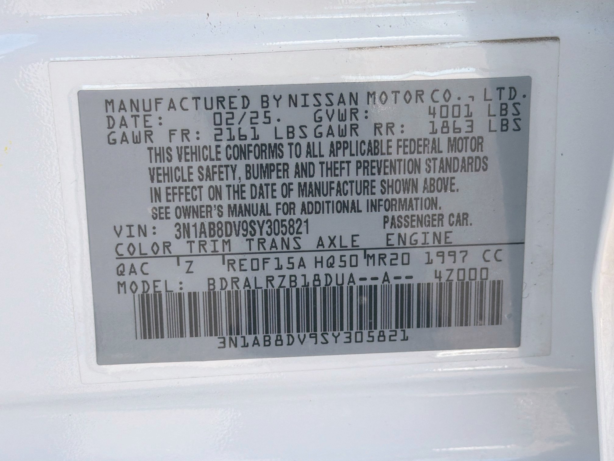 Used 2025 Nissan Sentra SR FWD image 12