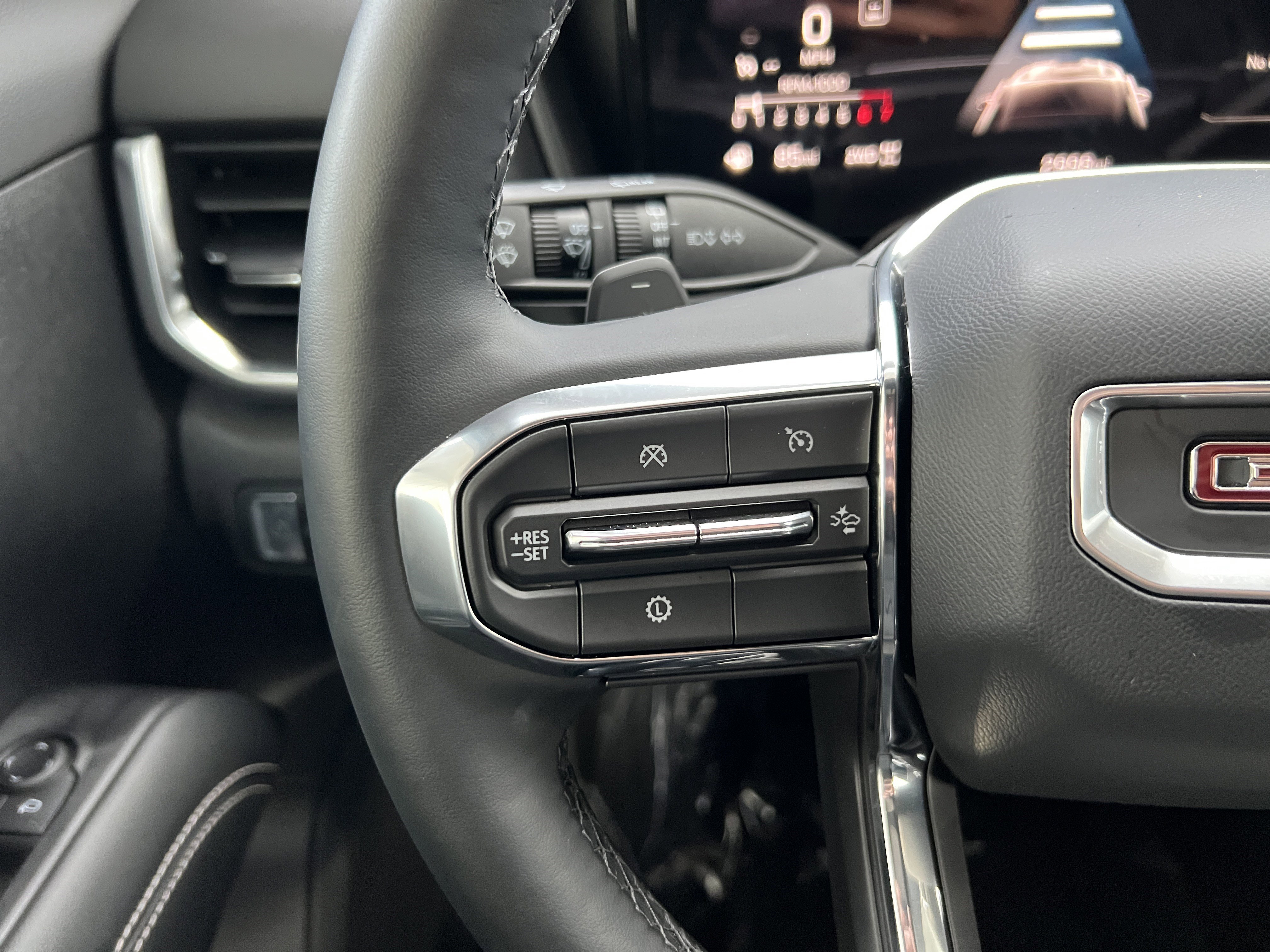 Used 2026 GMC Terrain Elevation w/ Technology Package II image 28