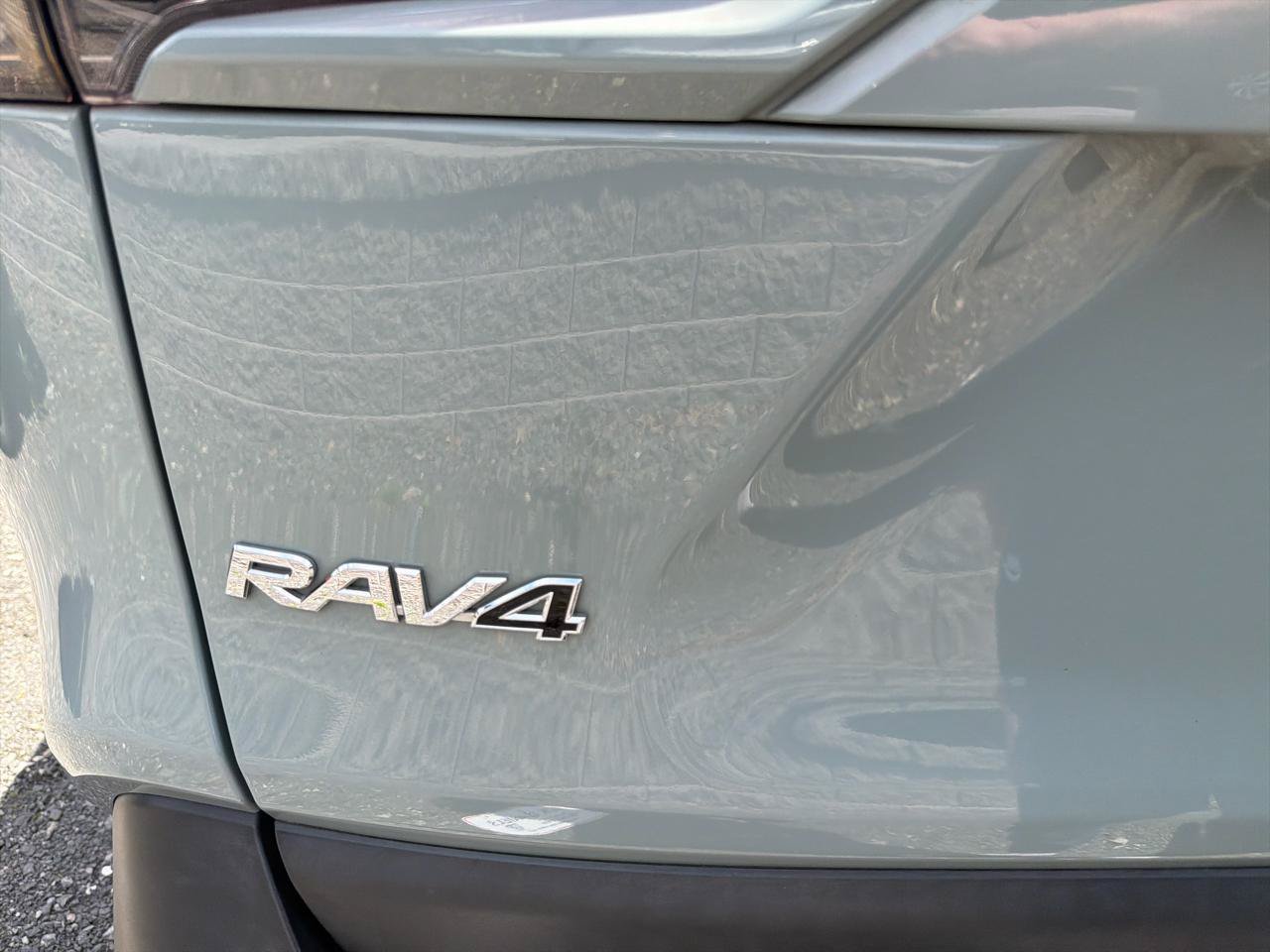 Used 2019 Toyota RAV4 XLE w/ Convenience Package AWD/4WD image 10