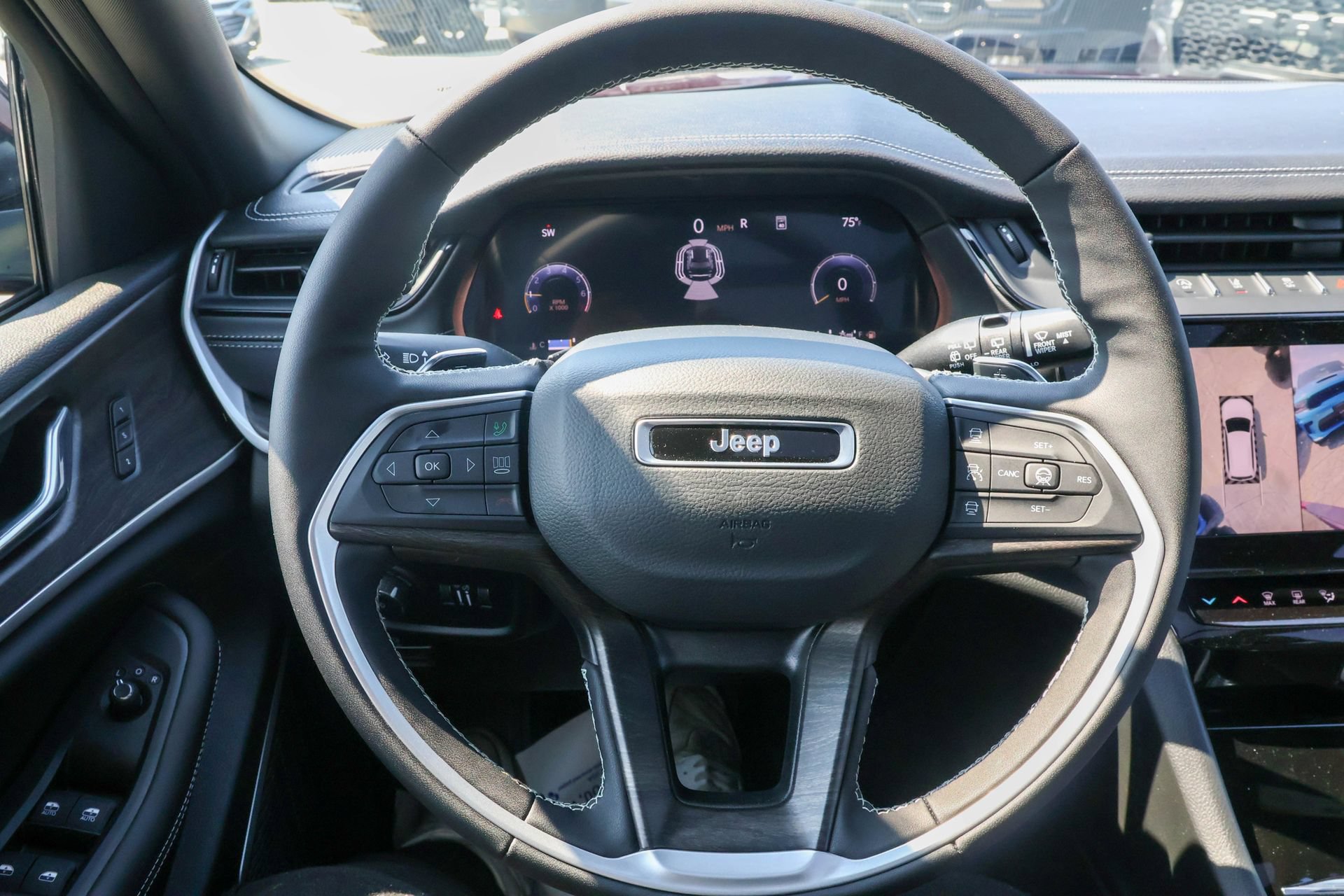 New 2026 Jeep Grand Cherokee Limited AWD/4WD image 28