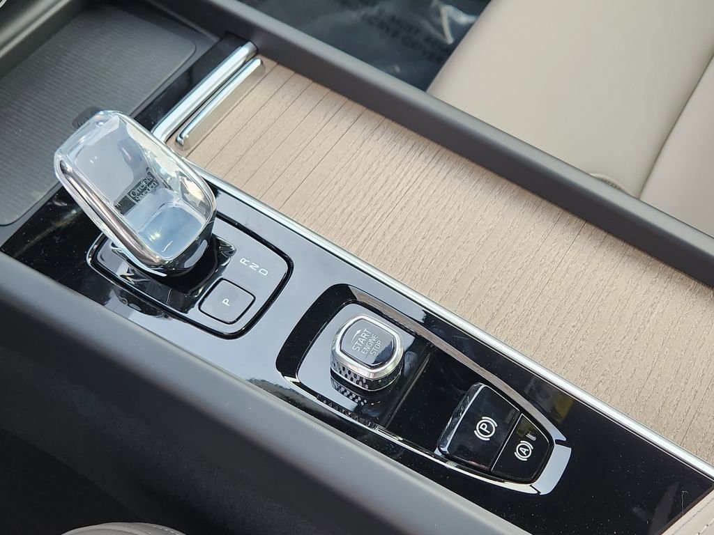 New 2026 Volvo XC60 T8 Plus w/ Protection Package Premier image 10