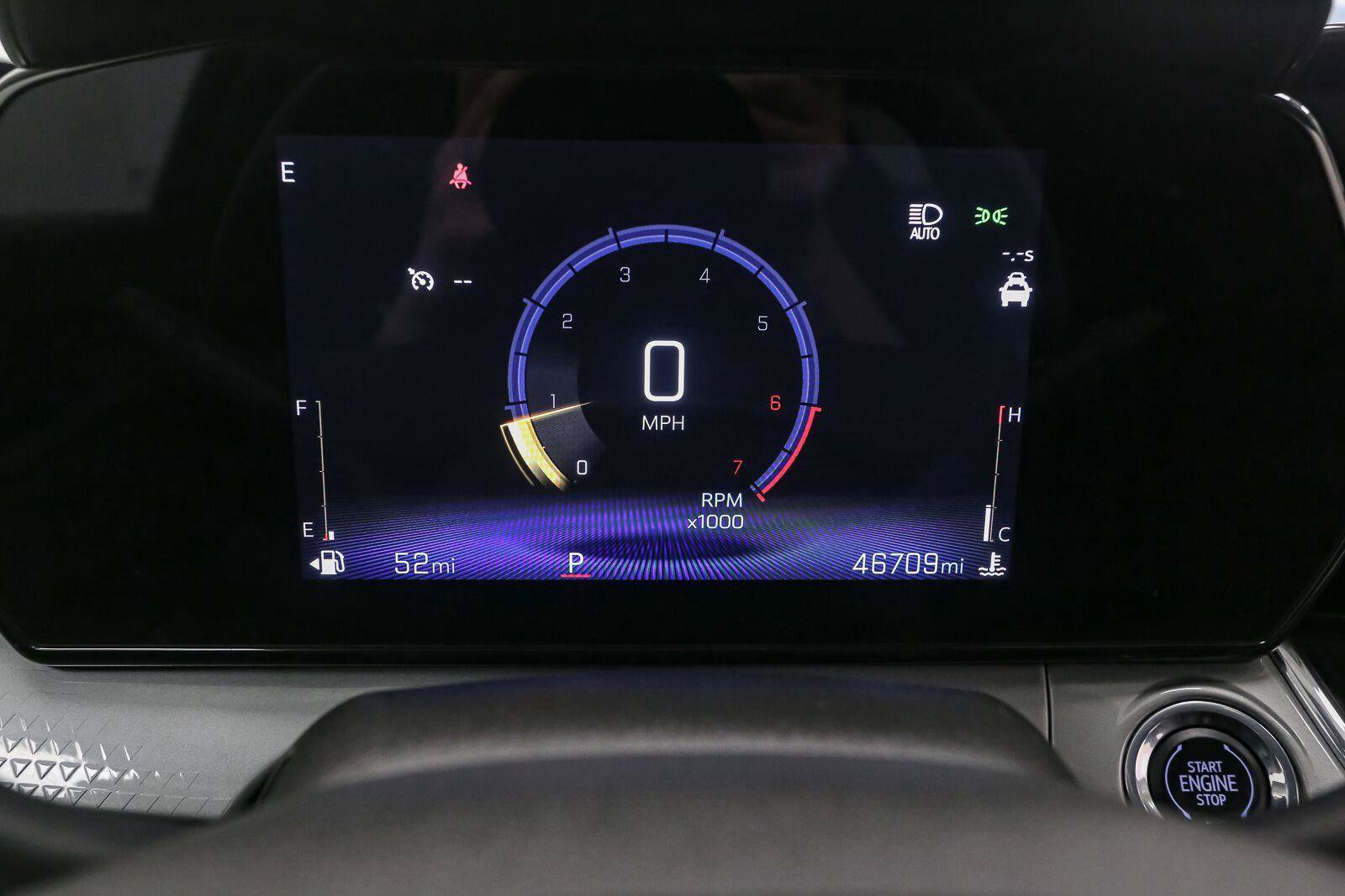 Used 2025 Chevrolet Trax LT FWD image 35