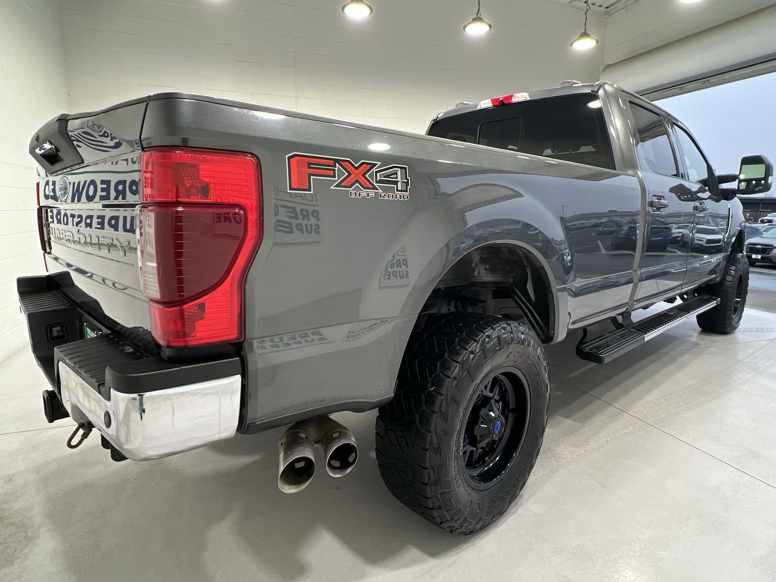 Used 2020 Ford F350 Lariat w/ Lariat Ultimate Package image 8