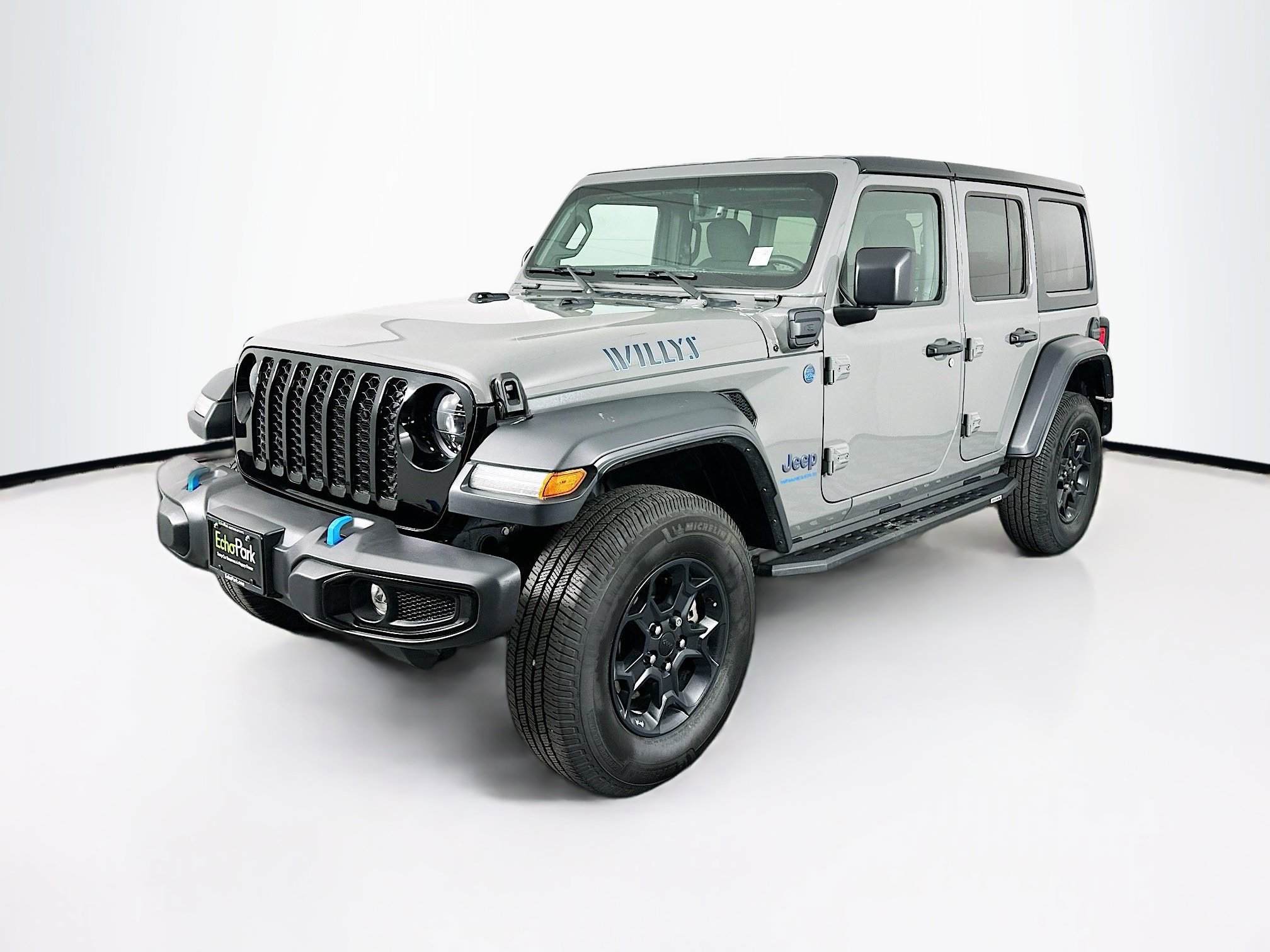 Used 2023 Jeep Wrangler Unlimited w/ Cold Weather Group image 3