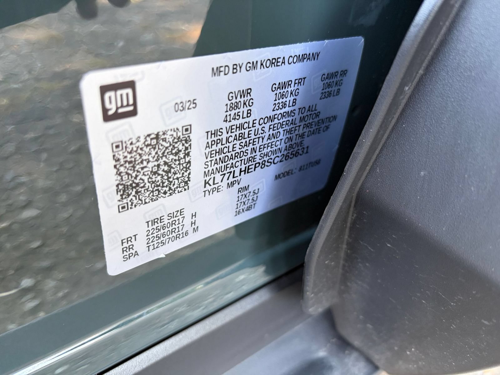 Used 2025 Chevrolet Trax LT FWD image 28