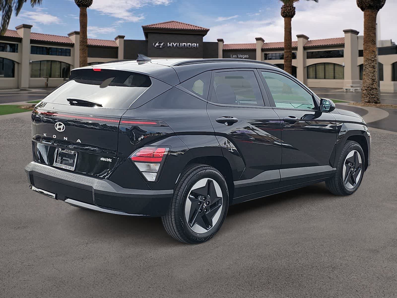 Certified 2025 Hyundai Kona SEL FWD image 8