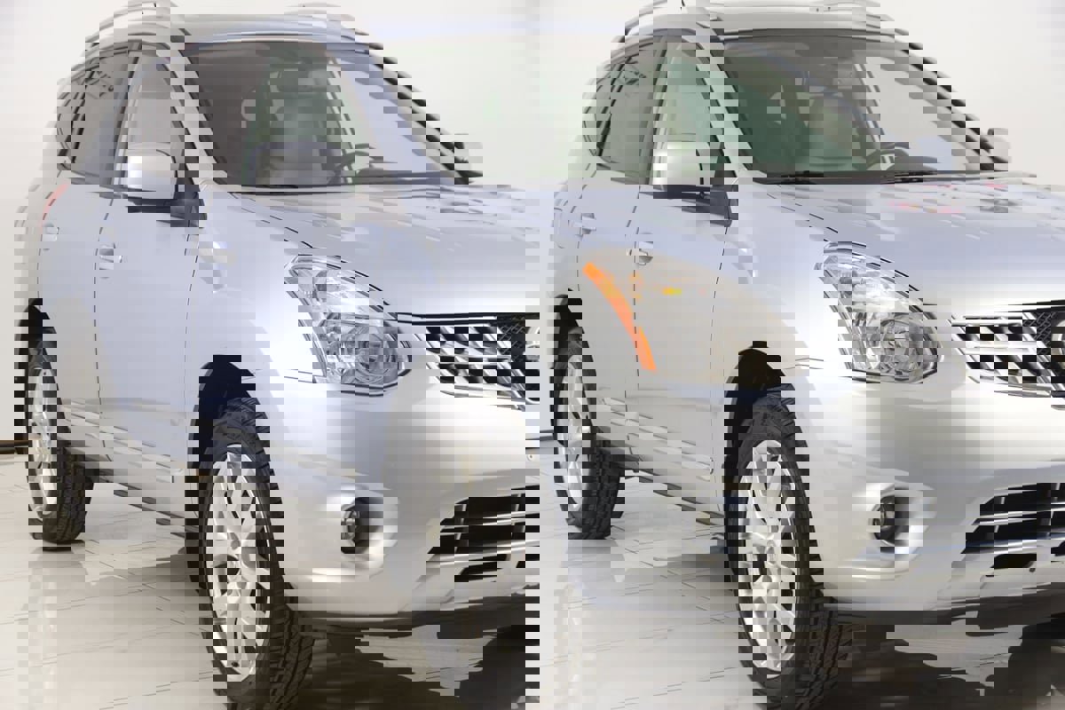 Used 2013 Nissan Rogue SL image 35