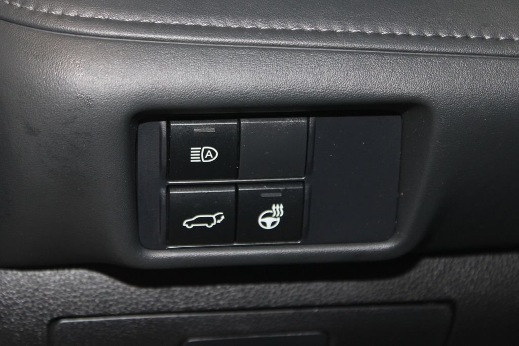 Used 2021 Toyota Highlander Limited AWD/4WD image 8