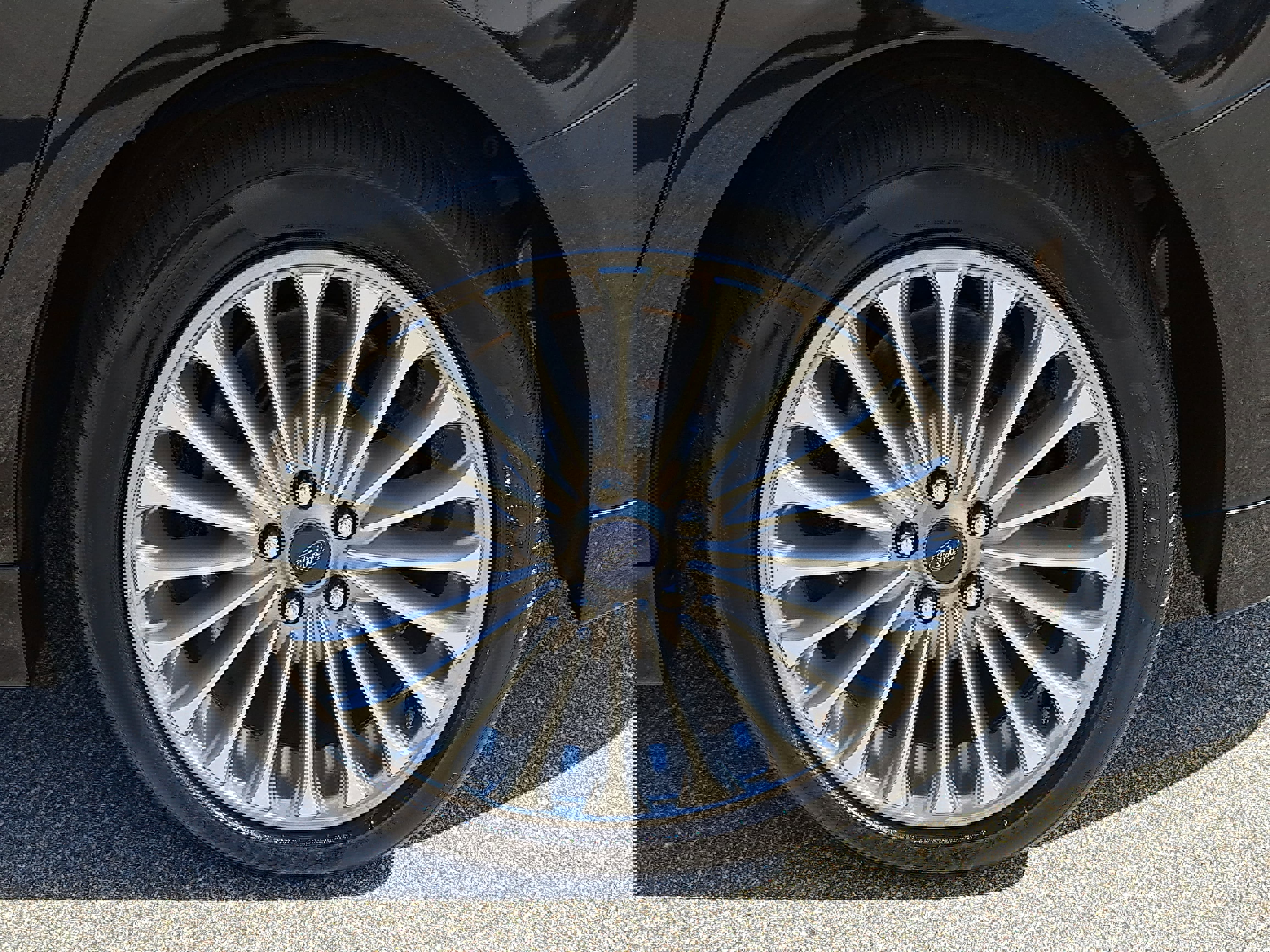 Used 2013 Ford Fusion Titanium FWD image 29