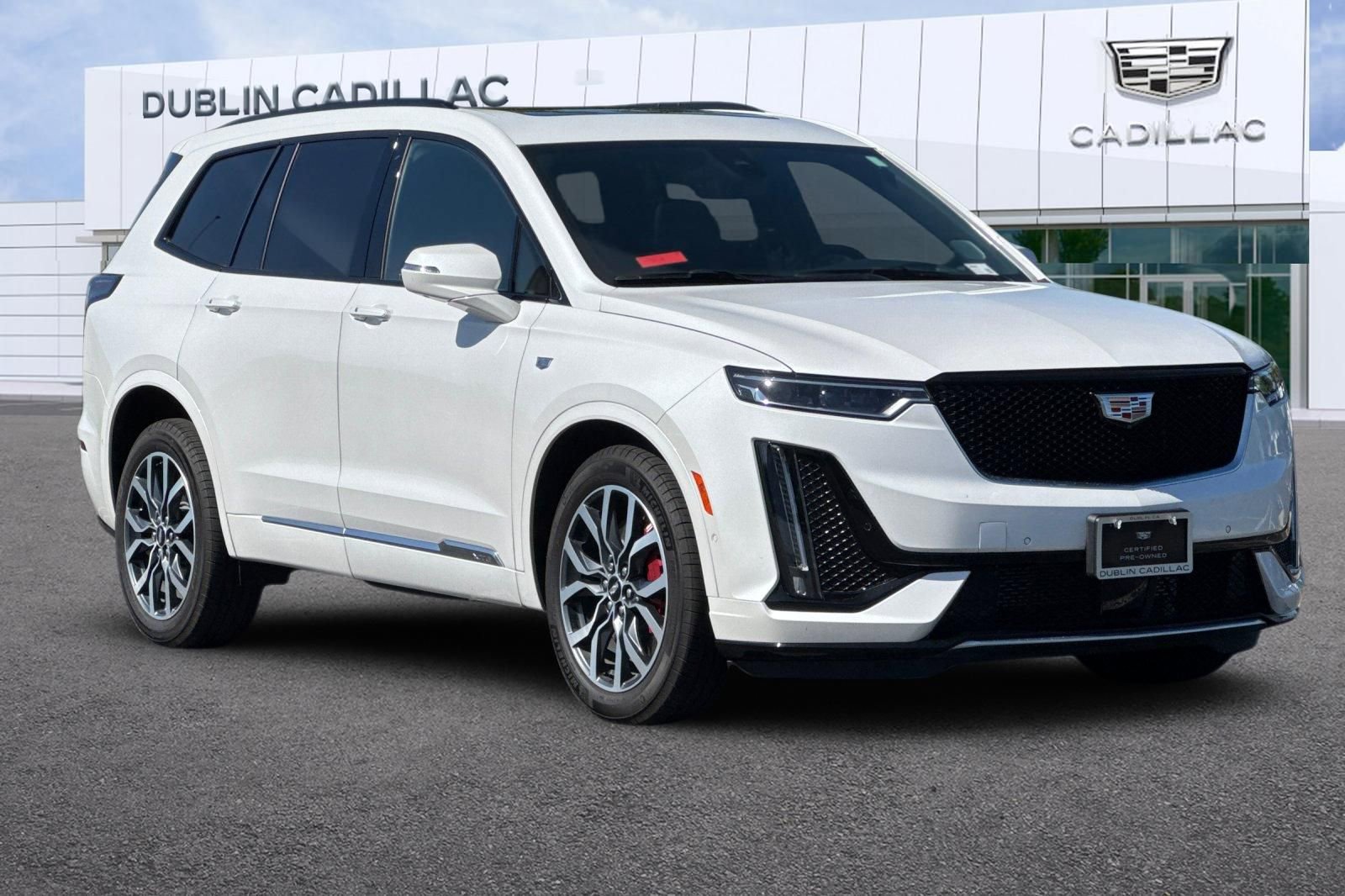 Certified 2025 Cadillac XT6 Sport w/ Technology Package AWD/4WD image 1